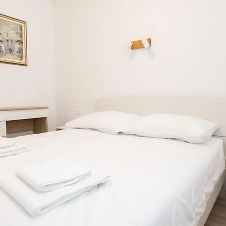 Maja * Rogoznica (Sibenik-Knin)